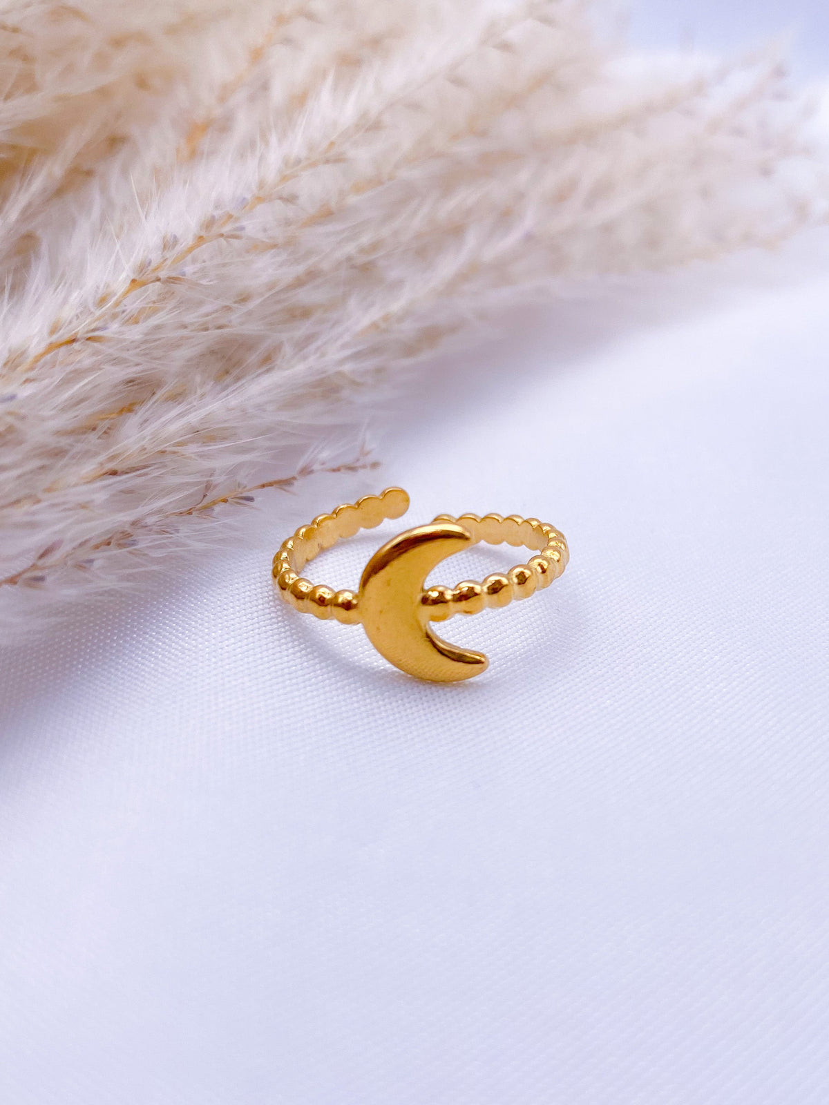 Moon ring